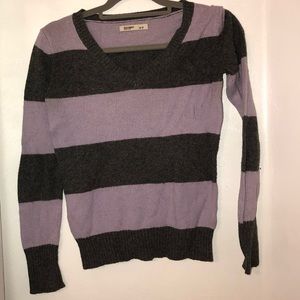 Old Navy sweater